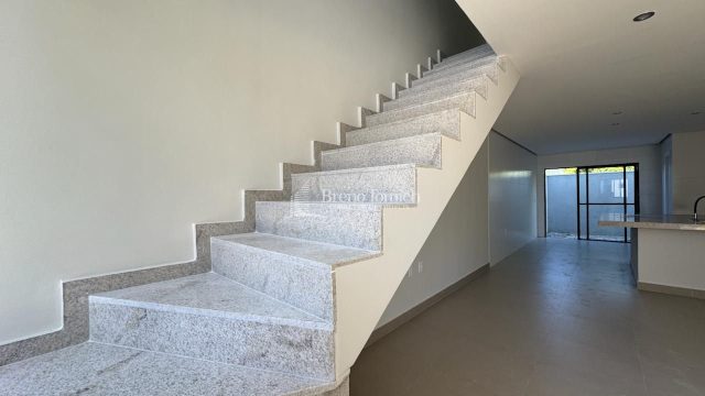 Duplex com 02 suítes- Coroa Vermelha- Santa Cruz Cabrália/BA